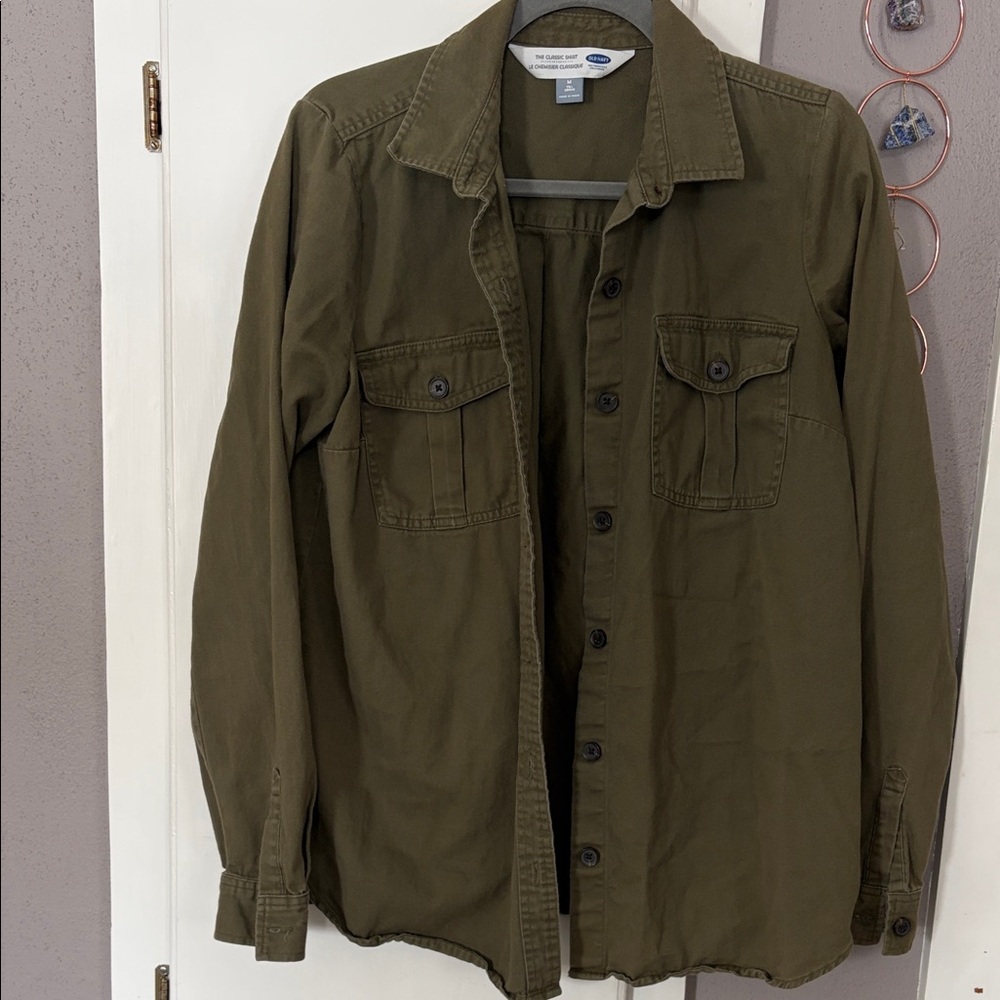 Old Navy women’s Dark Olive classic shirt size M